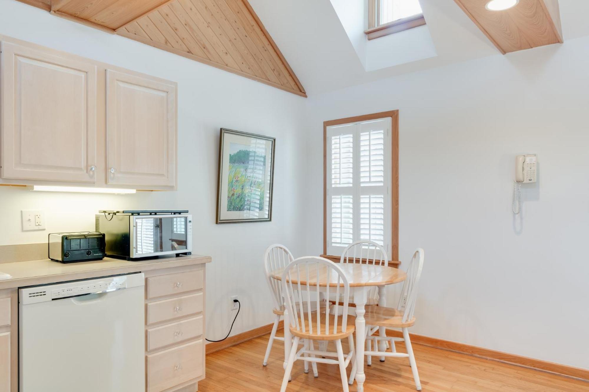 Courtyard Villas On Silver Lake Ocracoke Exteriör bild